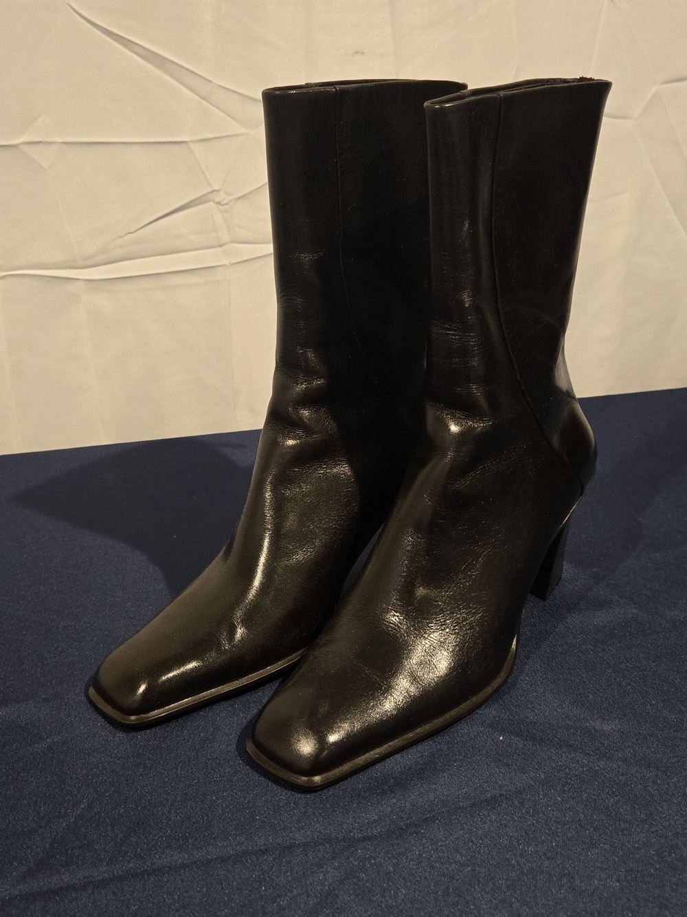 Women's Black Mid-Calf Square-Toe Heel Boots